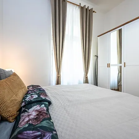 Tynska Ulicka Apartment